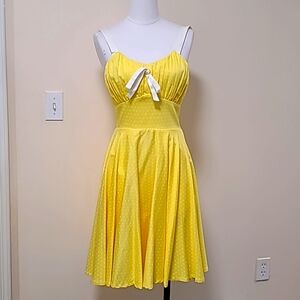 Pinup couture yellow dress